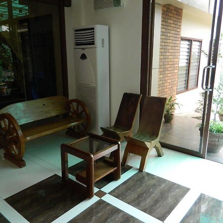 Отель Qanaq Davao Экстерьер фото