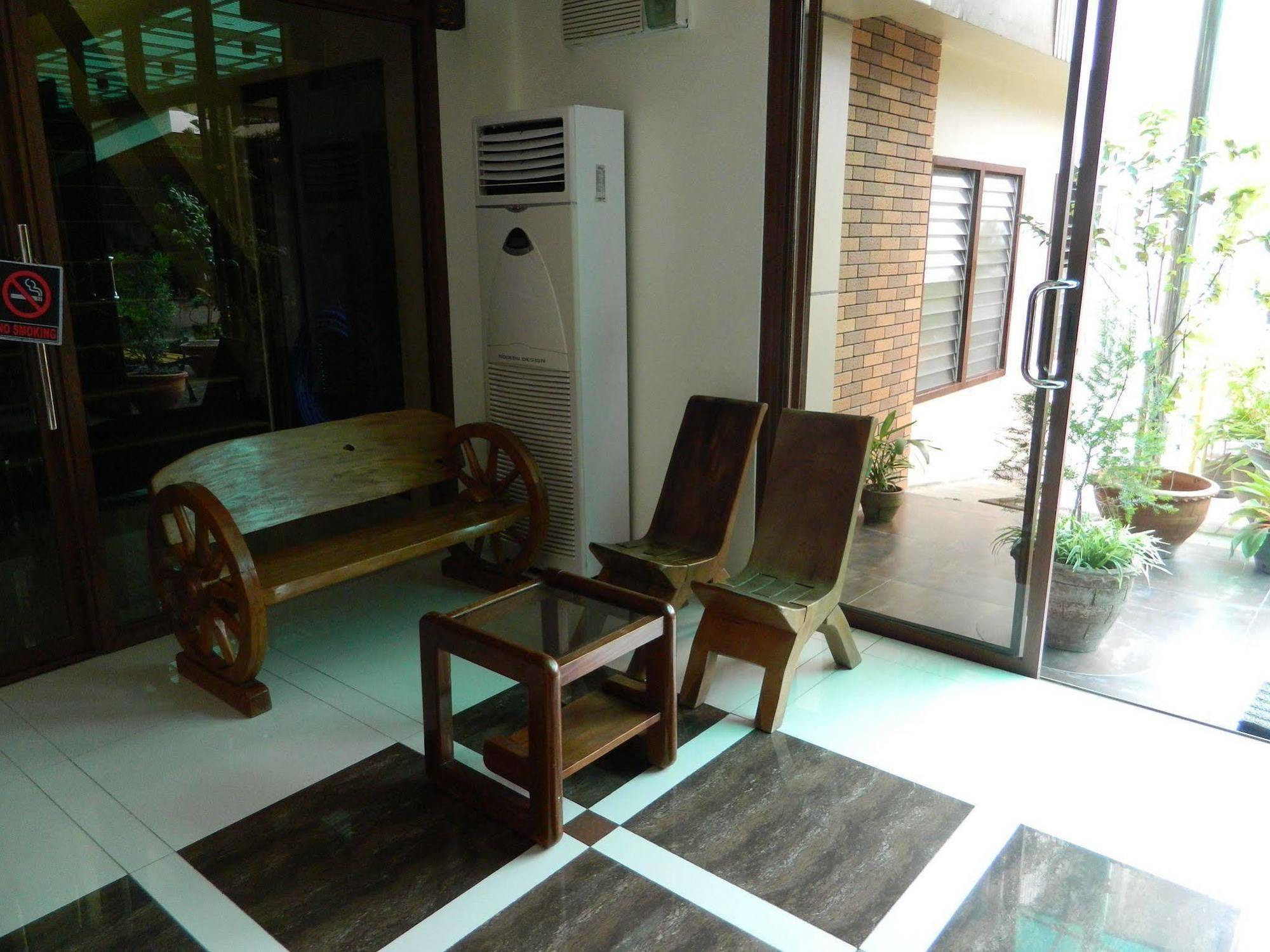 Отель Qanaq Davao Экстерьер фото